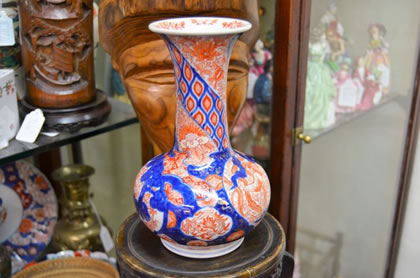 Japanese imari vase