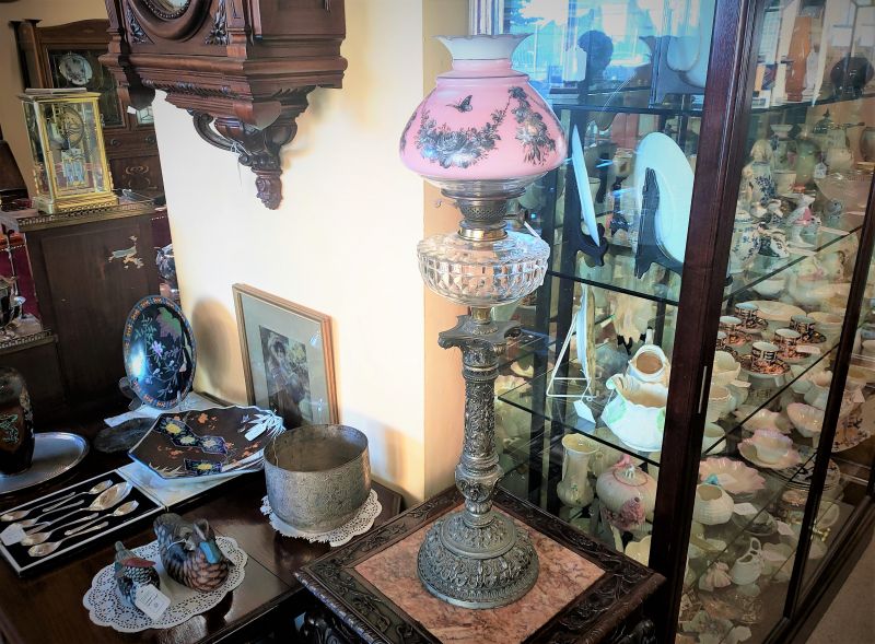 Victorian oil lamp 