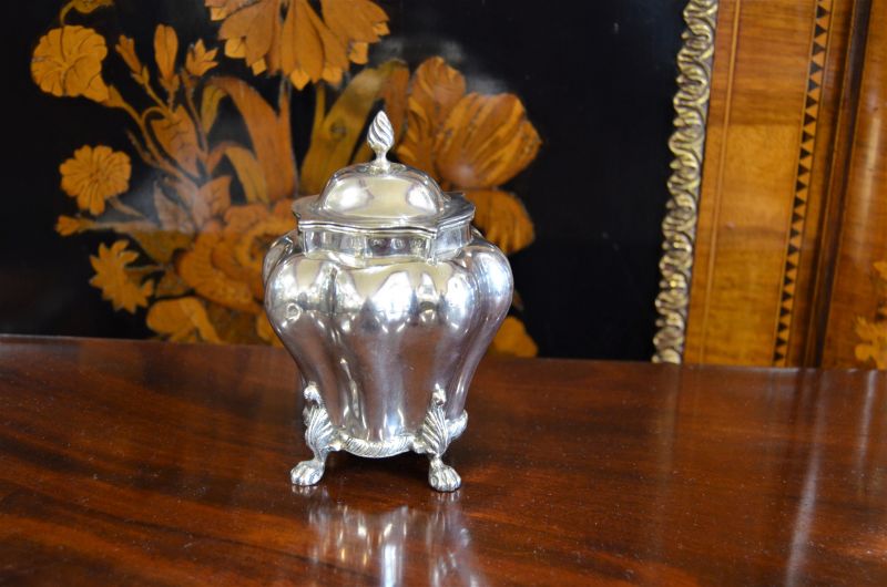 Victorian silver tea caddy