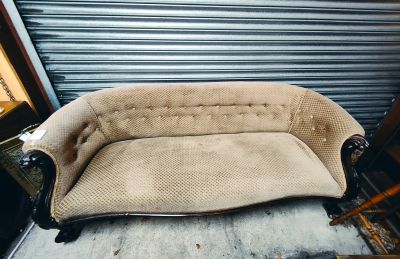 Victorian mahogany couch / settee