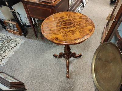 Victorian burr walnut table
