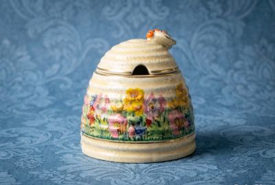 Clarice cliff porcelain