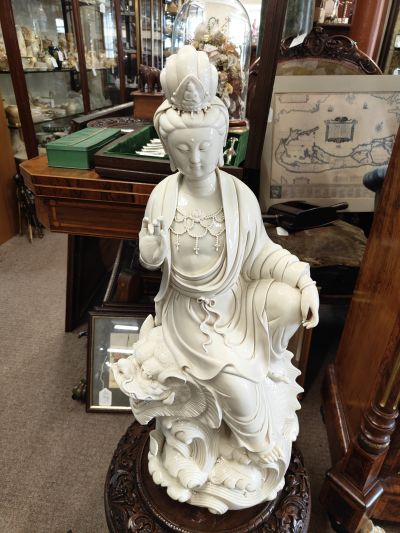 Chinese porcelain figure