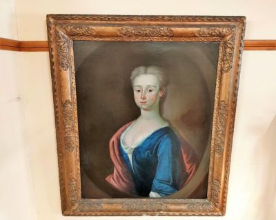 Early 18th century oil portrait in gilt frame