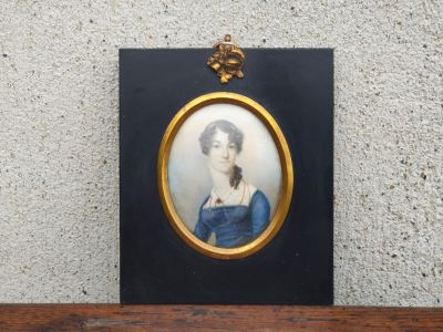 Small framed oval painting
