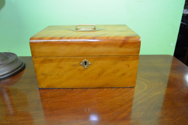 Victorian walnut sewing box 