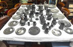 Selection of antique pewter ware Thumbnail 6