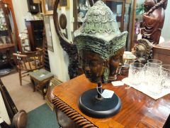 Bronze asian heads sculpture Thumbnail 1