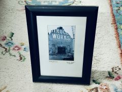 Framed black & white photo   Thumbnail 4