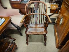 19th century windsor armchair Thumbnail 3