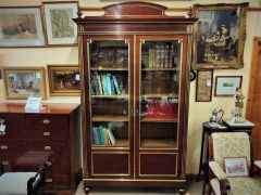 19th century two door french bookcase Thumbnail 3