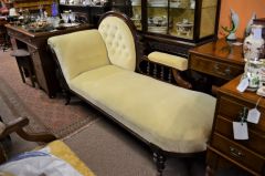 Victorian mahogany settee Thumbnail 2