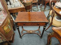 Victorian walnut side table Thumbnail 6