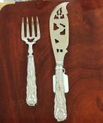 Victorian silver fish slice & fork Thumbnail 4