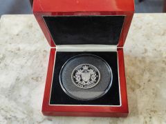 Silver 925 proof five pound coin in case Thumbnail 1