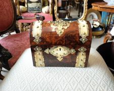 Victorian burr walnut tea caddy Thumbnail 6