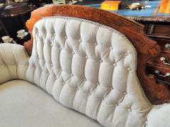 Victorian walnut couch with inlay Thumbnail 2
