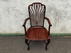 Mahogany windsor armchair Thumbnail 1