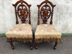 Pair of victorian walnut chairs Thumbnail 4