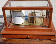 Mahogany barograph Thumbnail 6