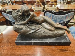 Bronze figure of lady on marble plinth  (modern) Thumbnail 1