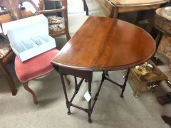 Edwardian mahogany drop leaf table Thumbnail 4